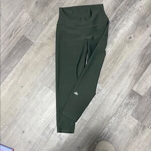 ALO Yoga  Forest Green Leggings